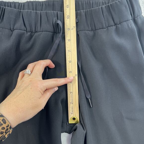 Lululemon Sz 6 On The Fly Straight Leg Crop Pants 23" Pockets Black W6AVMS Woven - Picture 12 of 15